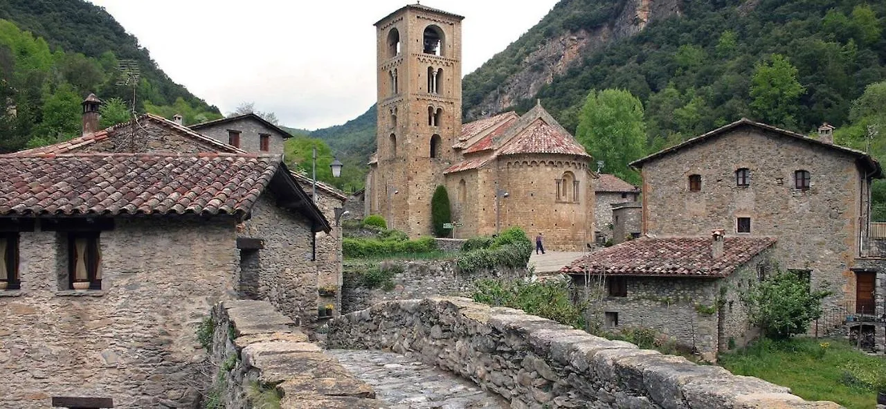 Muralla Camprodon 0*,